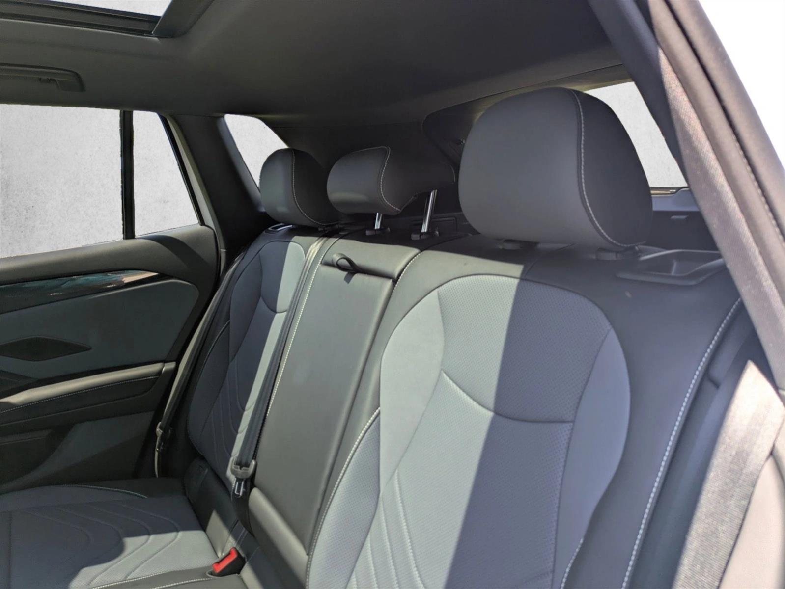 2026 Volkswagen Tiguan SE R-LINE BLACK - Photo 17