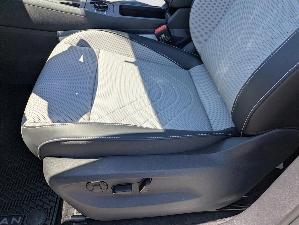 New 2026 Volkswagen Tiguan SE R-Line Black Sport Utility
