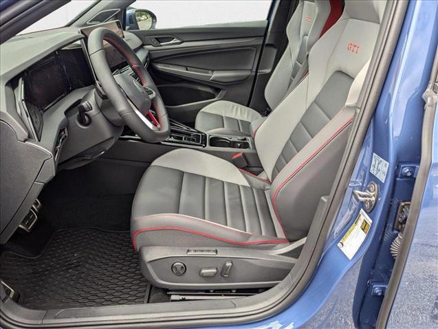 2025 Volkswagen Golf GTI SE photo 4