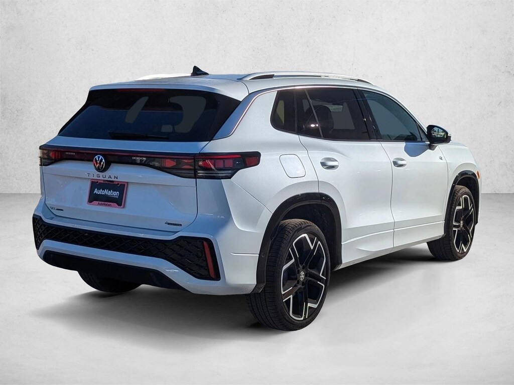 New 2026 Volkswagen Tiguan SEL R-Line Turbo Sport Utility