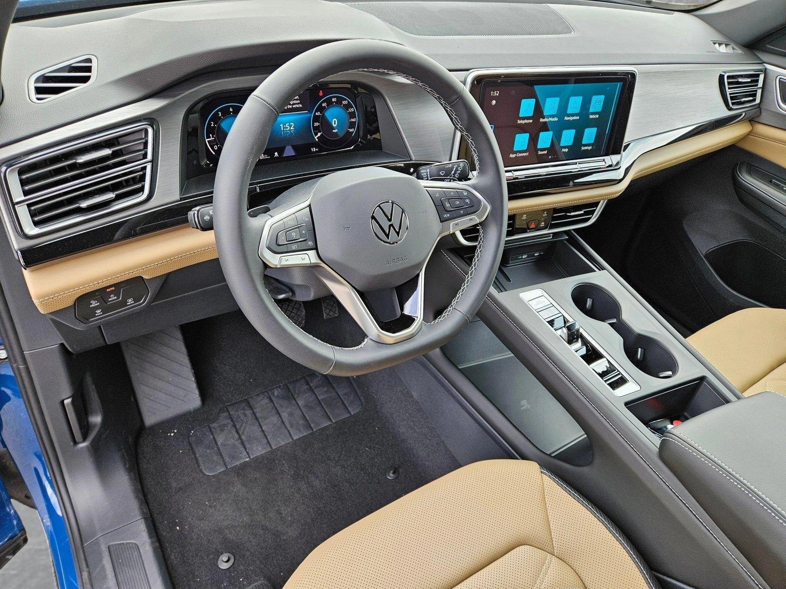 2025 Volkswagen Atlas Cross Sport SE photo 3