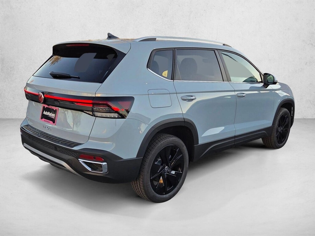 New 2026 Volkswagen Taos 1.5T SE SUV