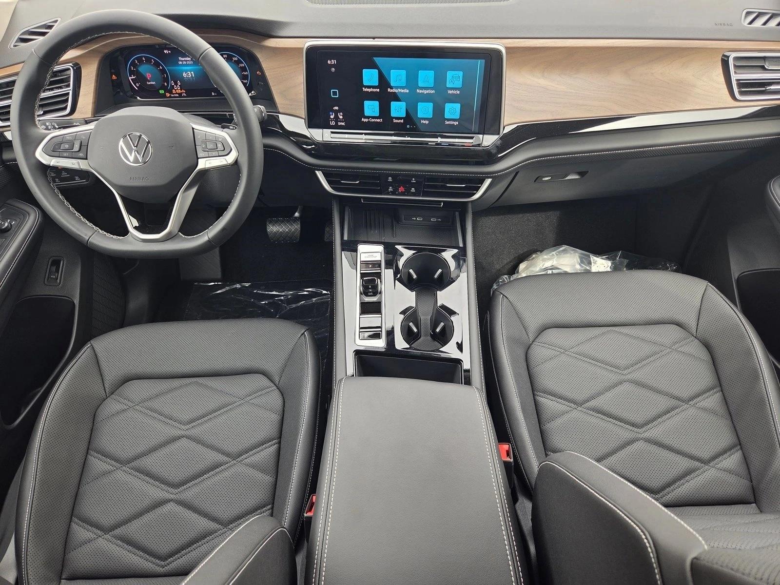 2026 Volkswagen Atlas SE w/Tech - Photo 14