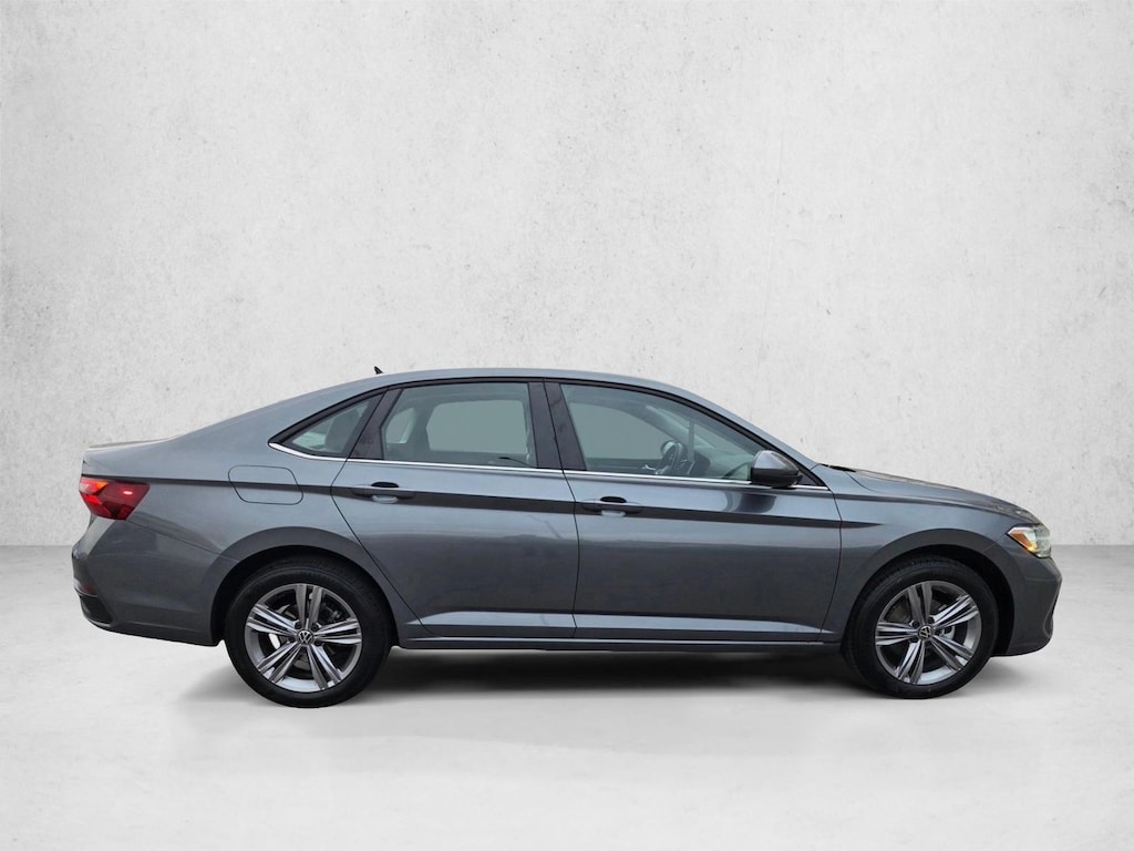 Certified 2022 Volkswagen Jetta 1.5T SE Sedan