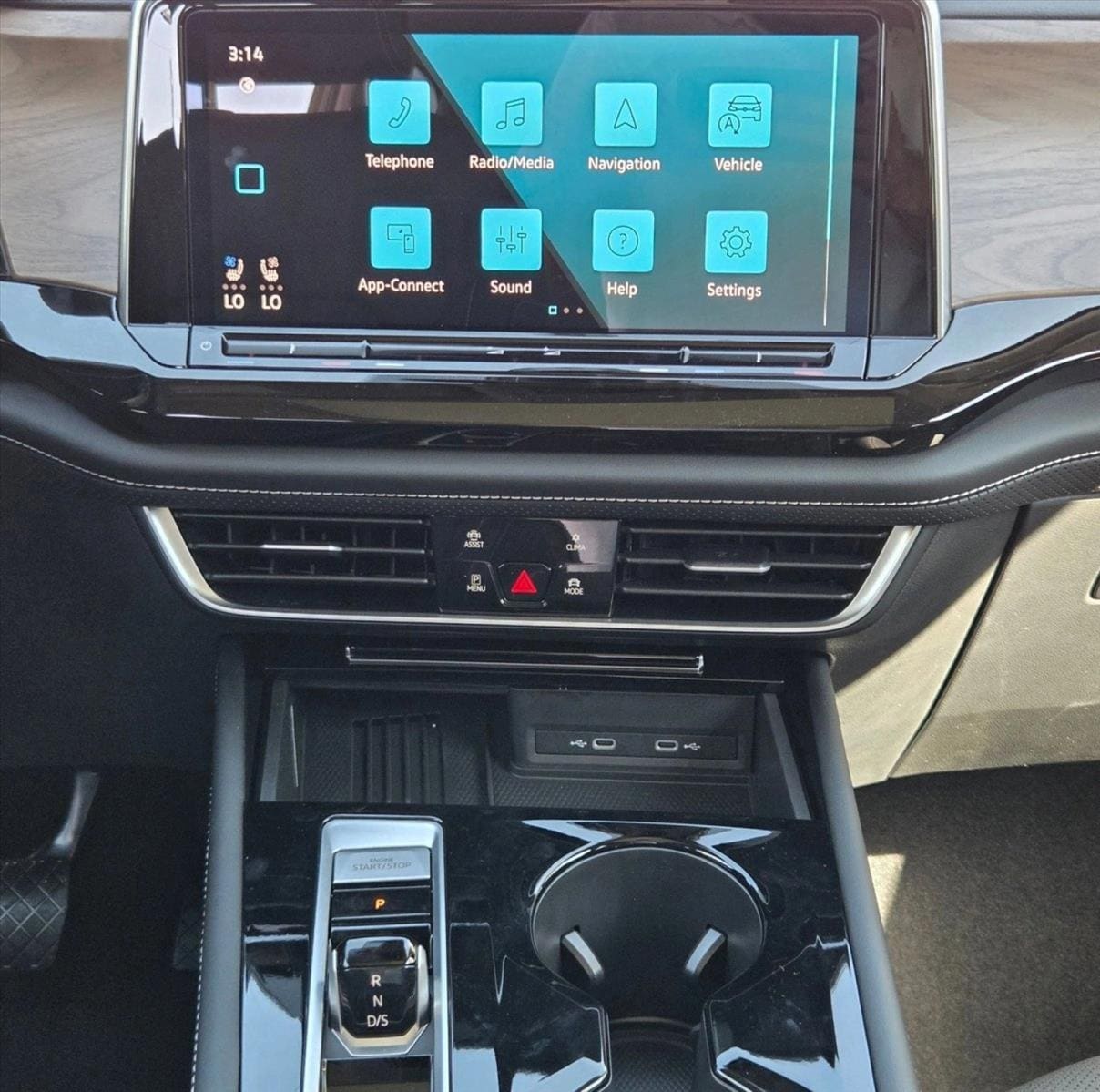 2026 Volkswagen Atlas SE w/Tech - Photo 13