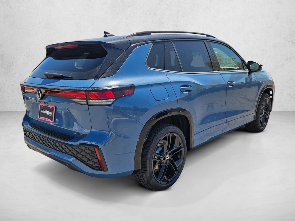 New 2026 Volkswagen Tiguan SE R-Line Black SUV
