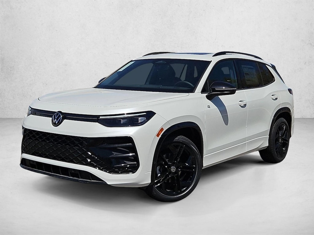 New 2026 Volkswagen Tiguan SE R-Line Black SUV