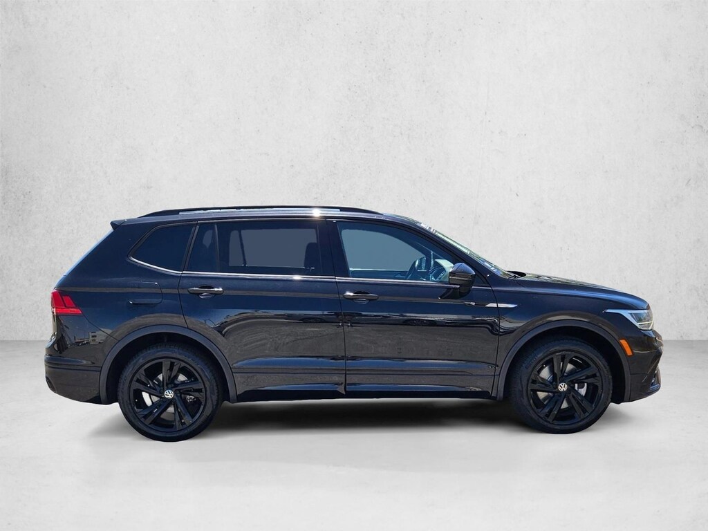 Certified 2023 Volkswagen Tiguan 2.0T SE R-Line Black SUV