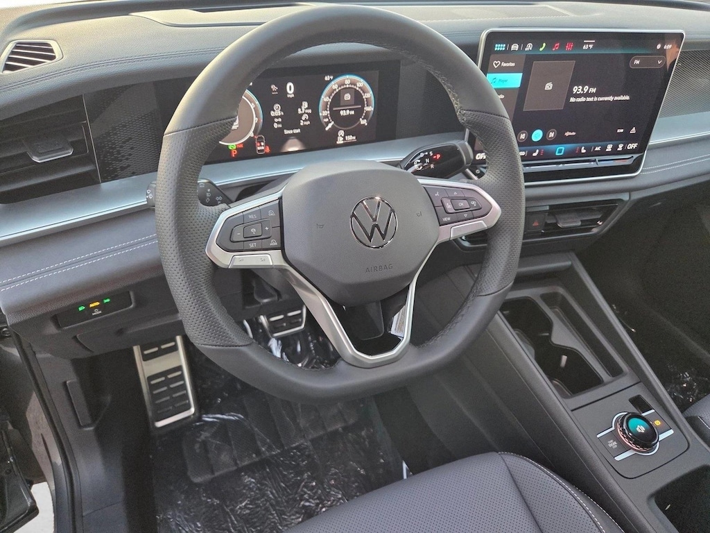 New 2026 Volkswagen Tiguan 2.0T SE R-Line Black SUV