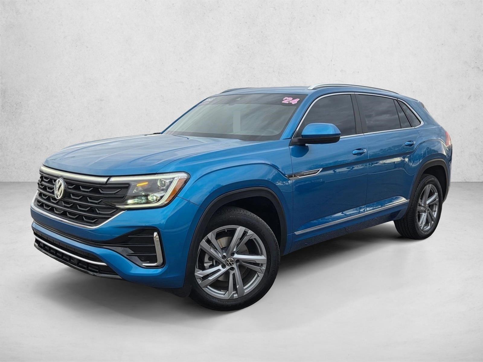 2024 Volkswagen Atlas Cross Sport SEL R-LINE's photo