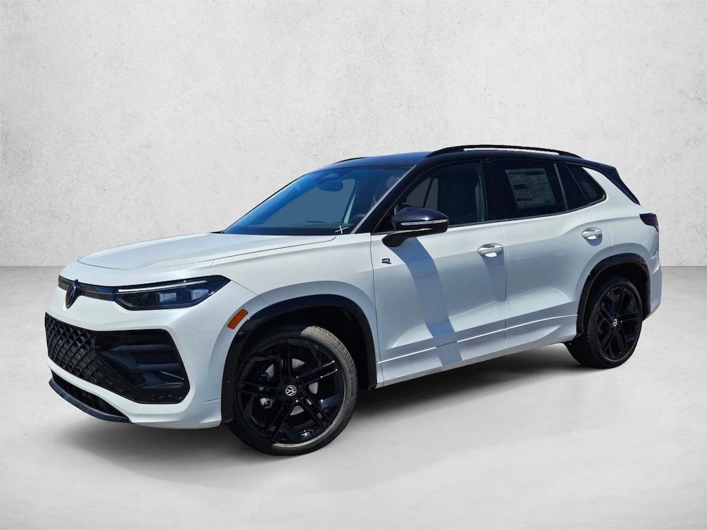 New 2026 Volkswagen Tiguan 2.0T SE R-Line Black SUV