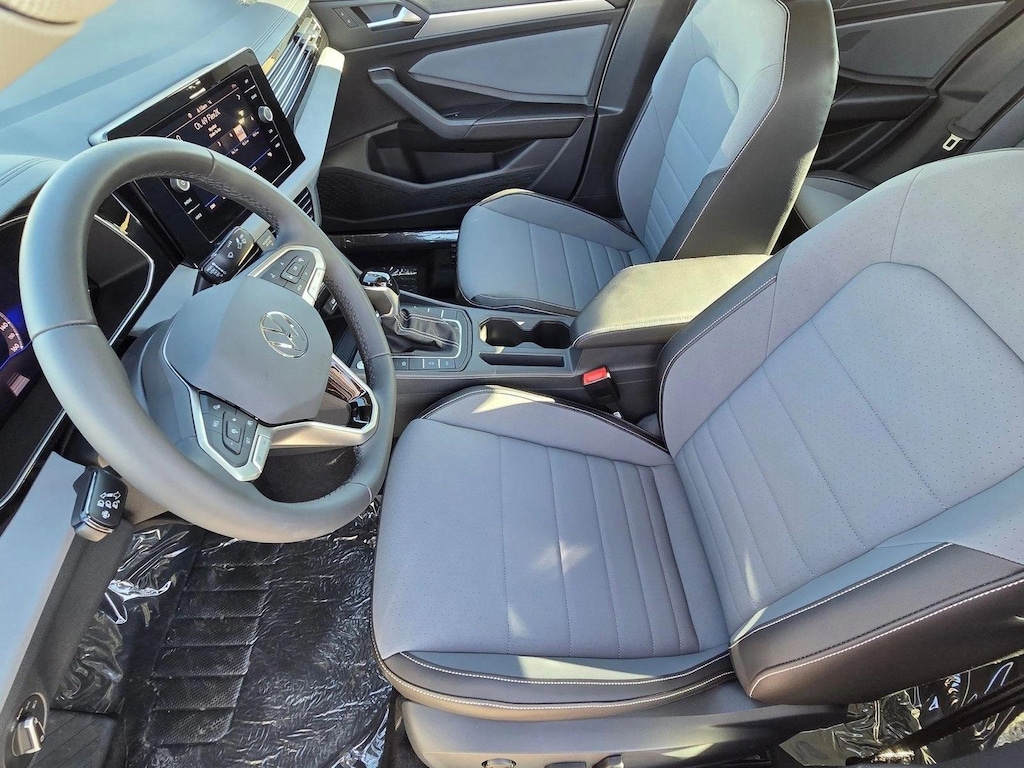 New 2026 Volkswagen Jetta 1.5T SE Sedan