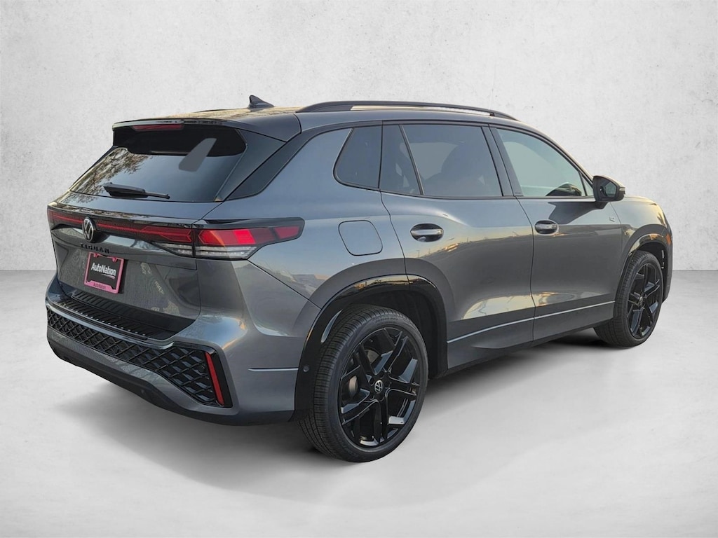 New 2026 Volkswagen Tiguan 2.0T SE R-Line Black SUV