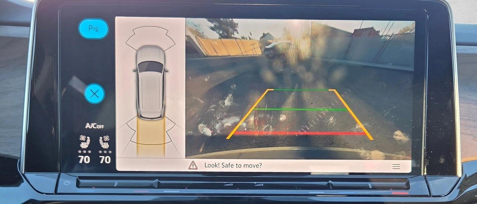 2026 Volkswagen Atlas SE w/Tech - Photo 12