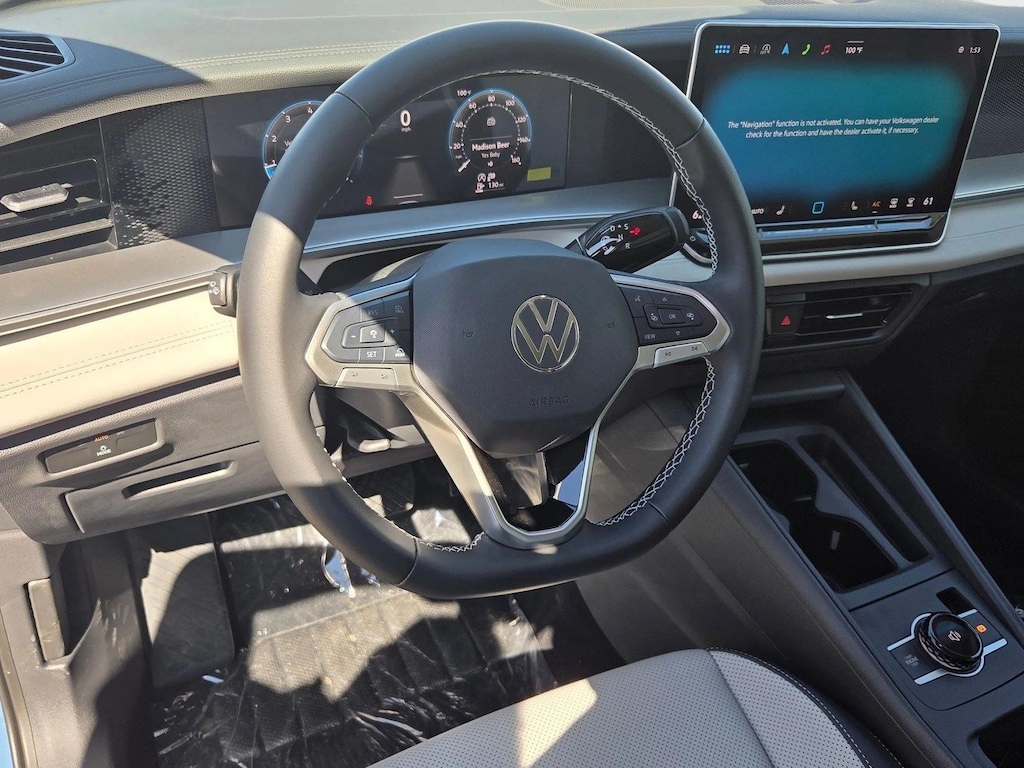 New 2025 Volkswagen Tiguan 2.0T SE SUV