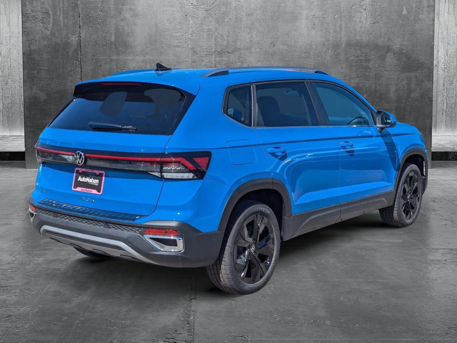 2025 Volkswagen Taos SE photo 2