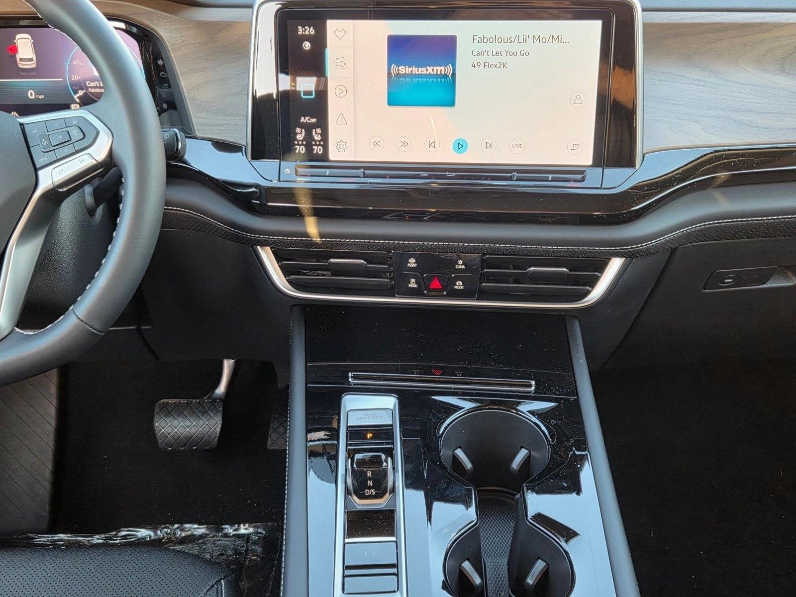 2026 Volkswagen Atlas SE w/Tech - Photo 13