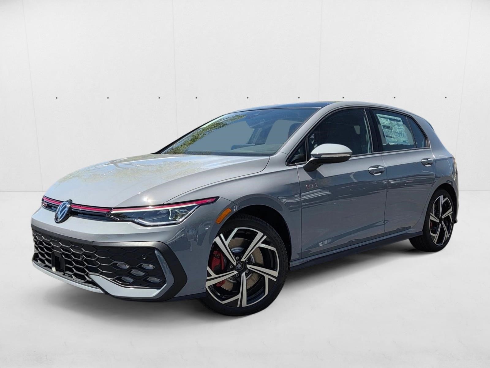 2025 Volkswagen Golf GTI SE's photo