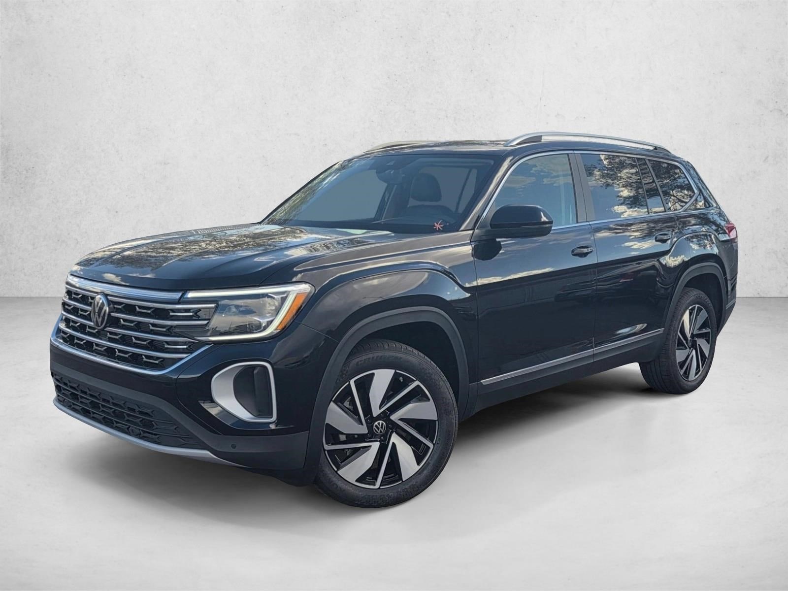 2026 Volkswagen Atlas SEL's photo