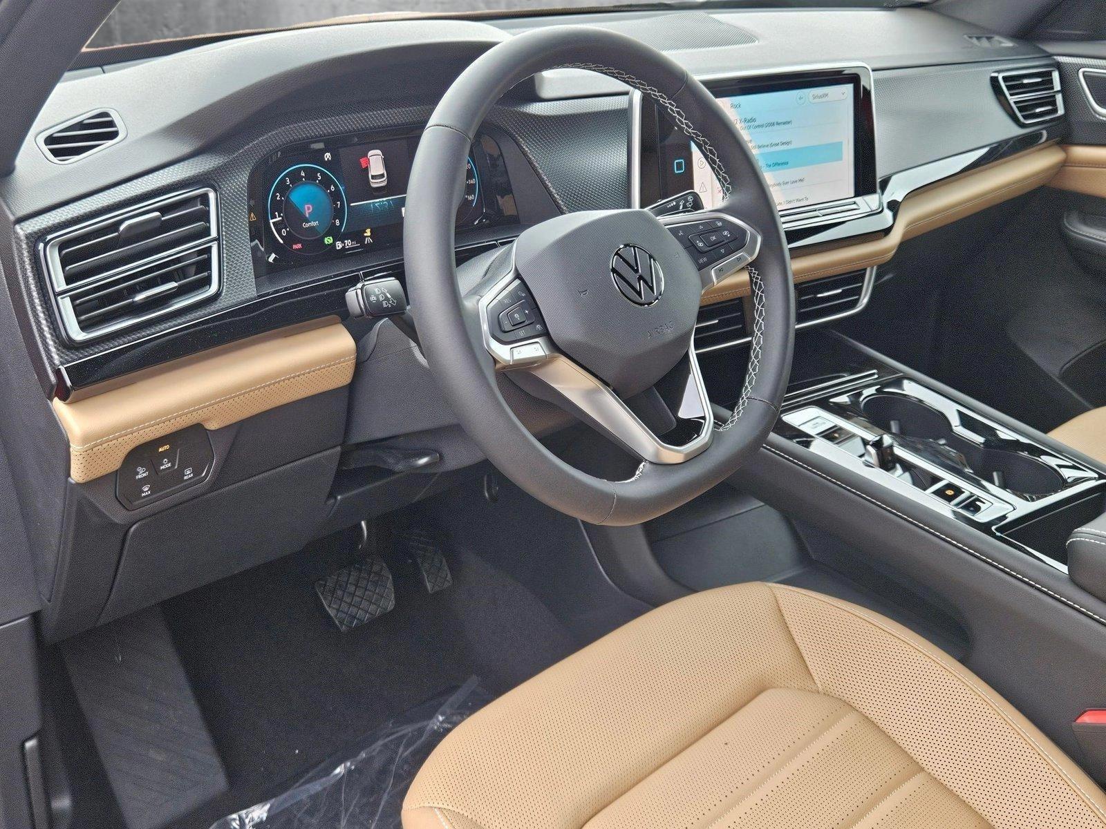 2024 Volkswagen Atlas Cross Sport SEL photo 3