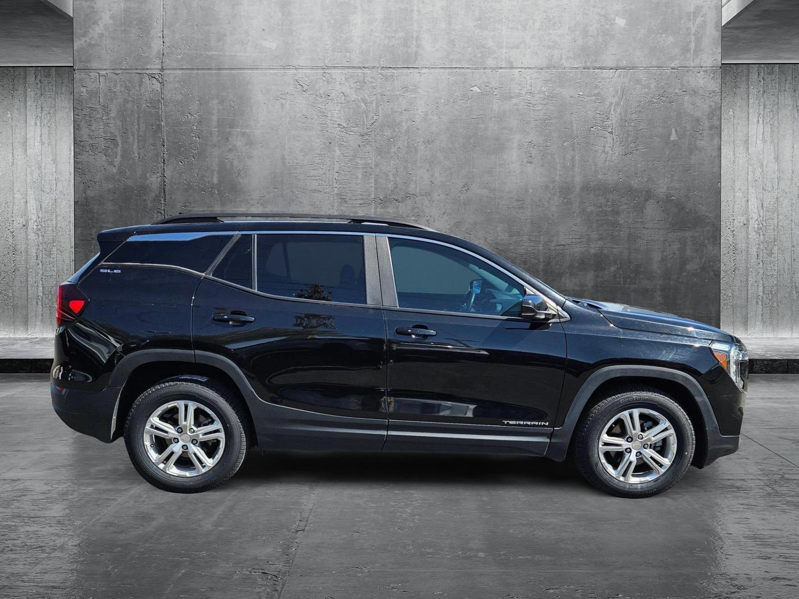 2022 Gmc Terrain SLE photo 4