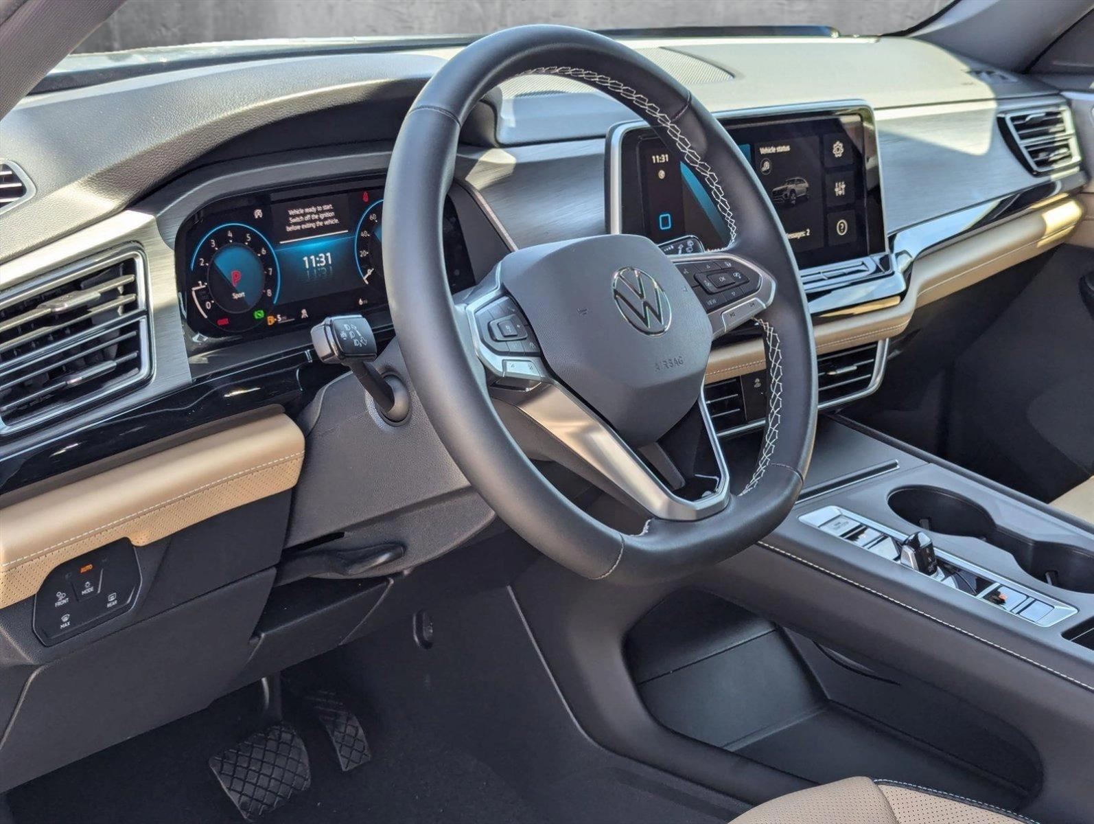 2025 Volkswagen Atlas Cross Sport SE photo 3