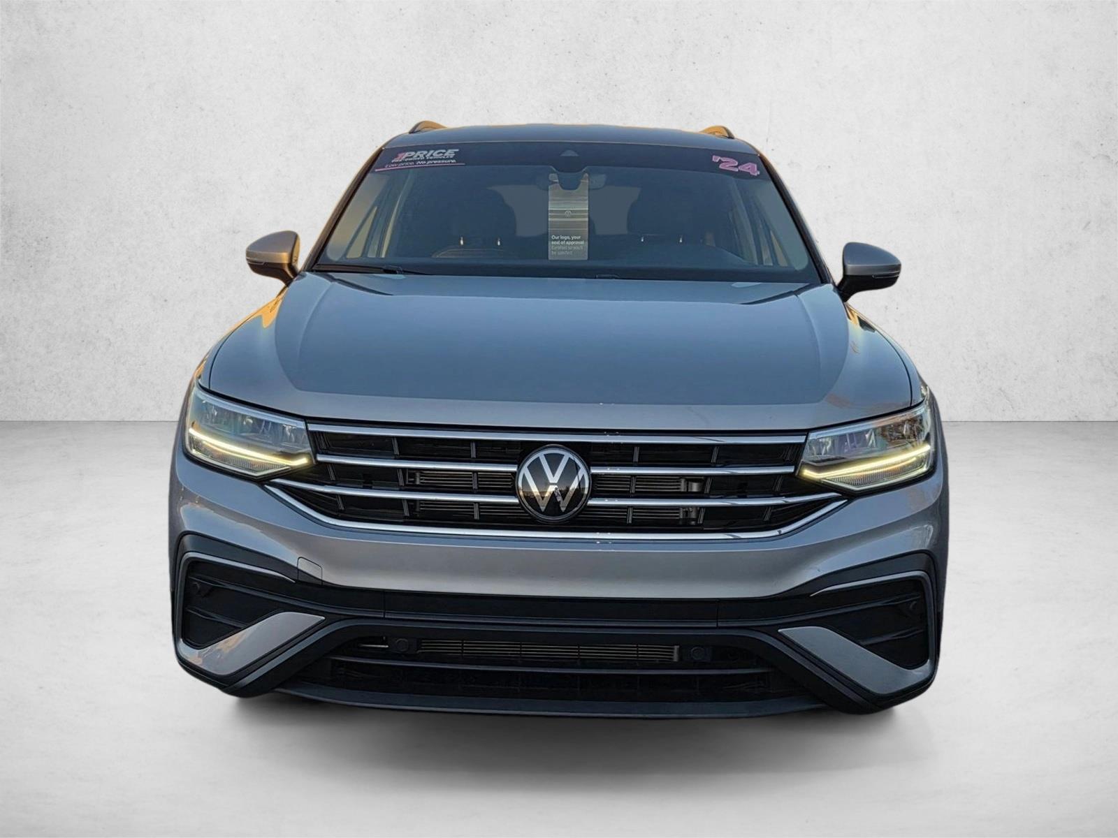 2024 Volkswagen Tiguan S photo 2