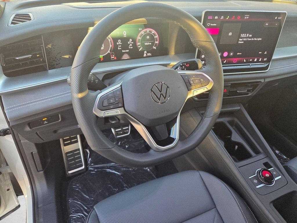 New 2026 Volkswagen Tiguan 2.0T SE SUV