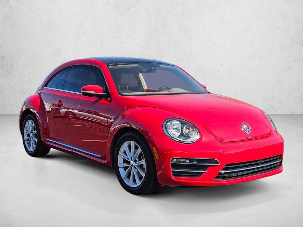 Used 2019 Volkswagen Beetle 2.0T SE Hatchback