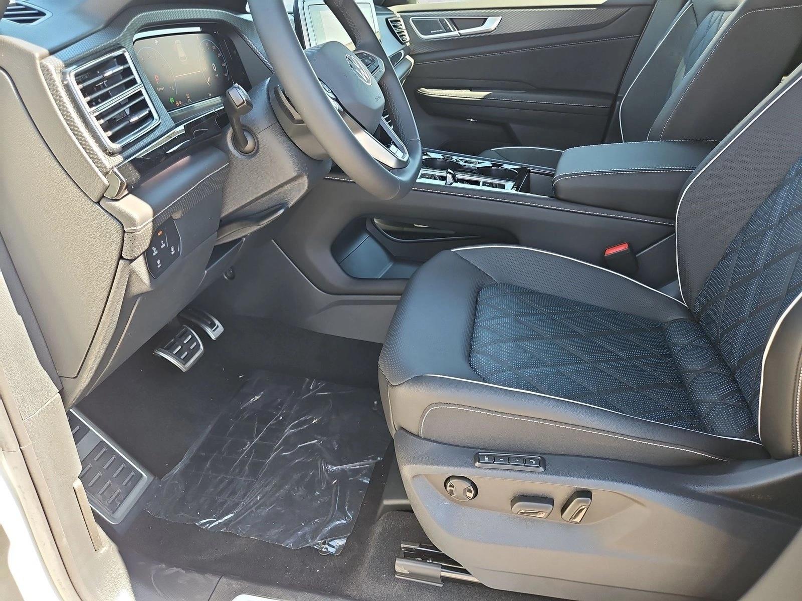 New 2026 Volkswagen Atlas Cross Sport SEL Premium R-Line SUV