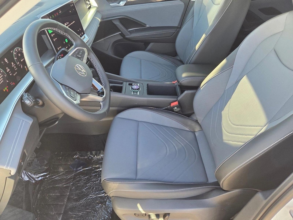 New 2026 Volkswagen Tiguan SE Sport Utility