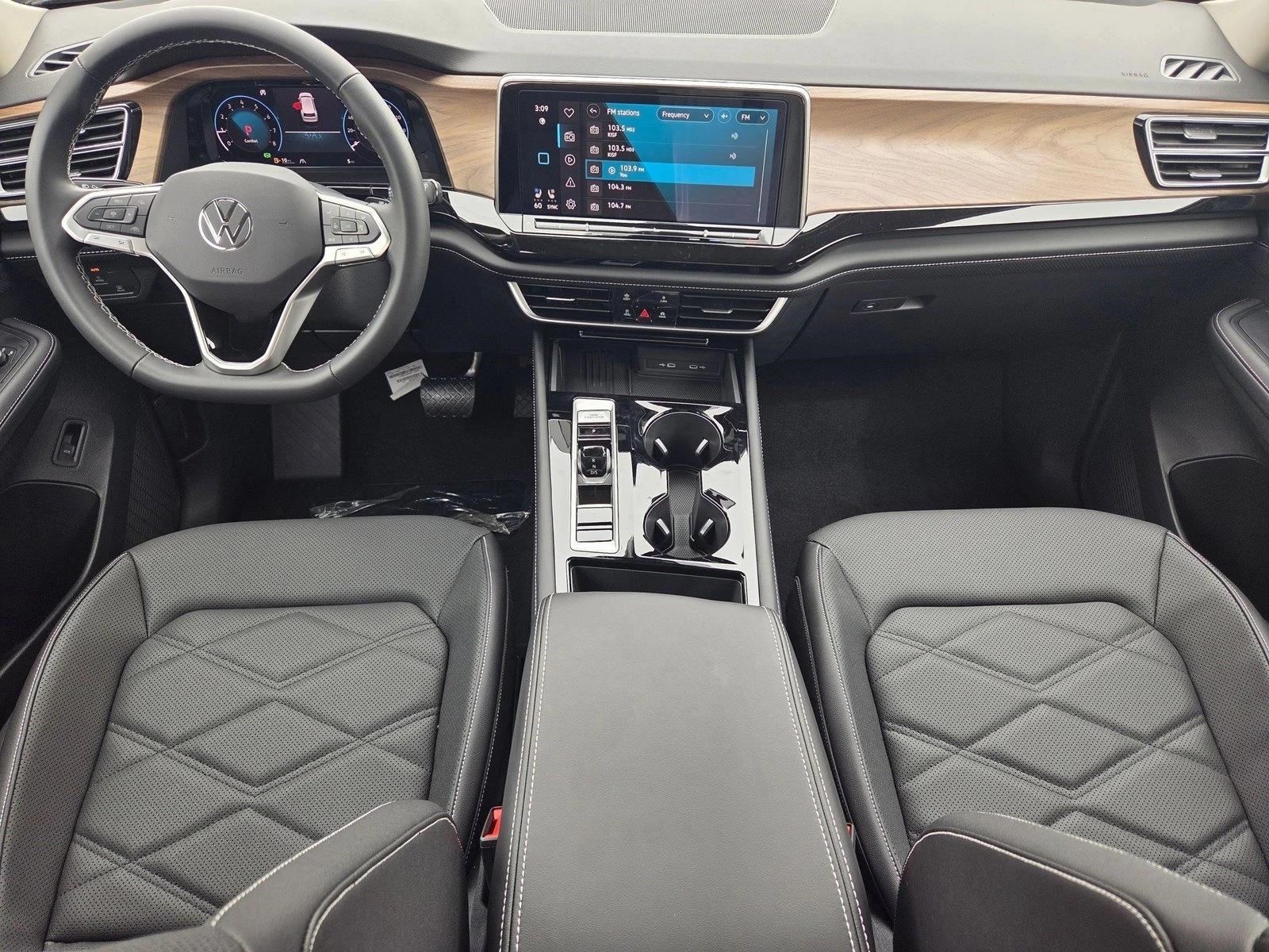 2026 Volkswagen Atlas SE w/Tech - Photo 14