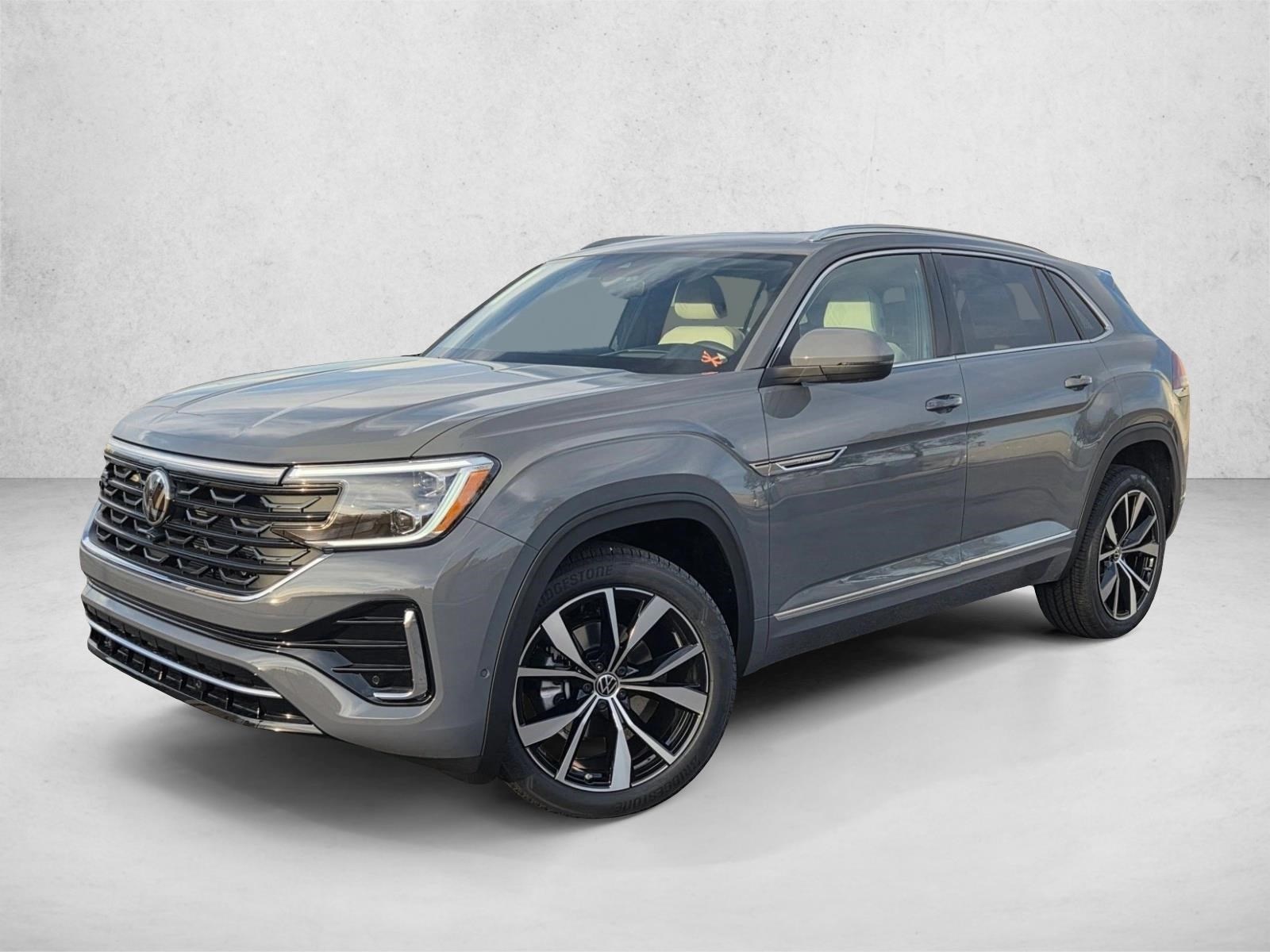 2026 Volkswagen Atlas Cross Sport SEL Premium R-LINE's photo