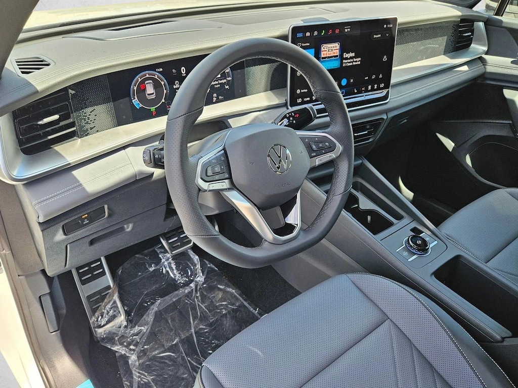 New 2026 Volkswagen Tiguan 2.0T SE R-Line Black SUV