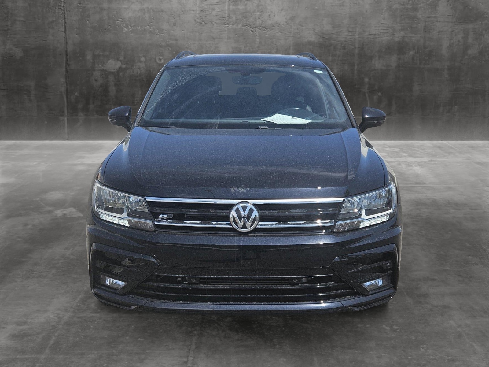 Used 2020 Volkswagen Tiguan SE R-LINE BLACK with VIN 3VV3B7AX1LM172858 for sale in Las Vegas, NV