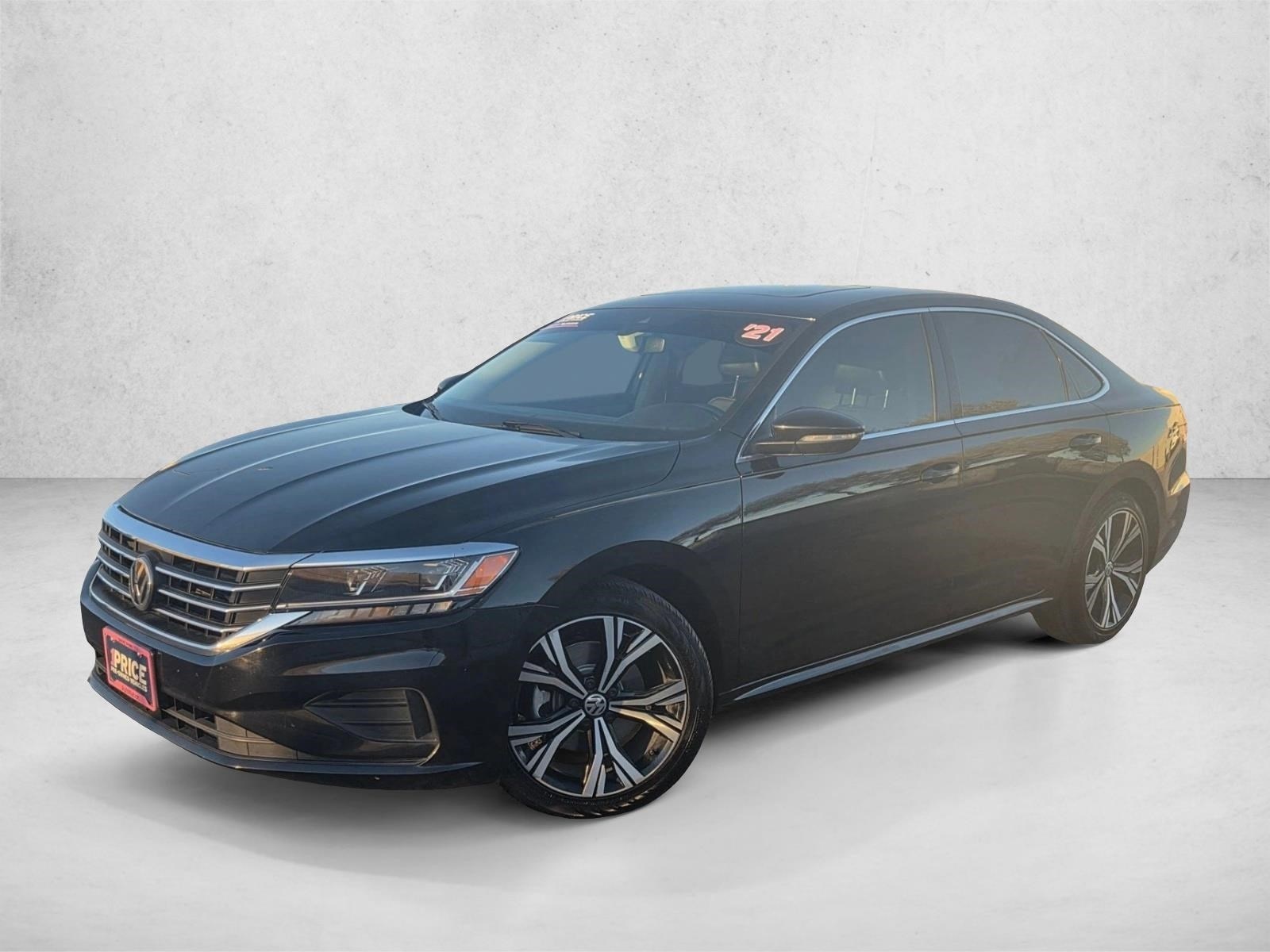 2021 Volkswagen Passat SE's photo