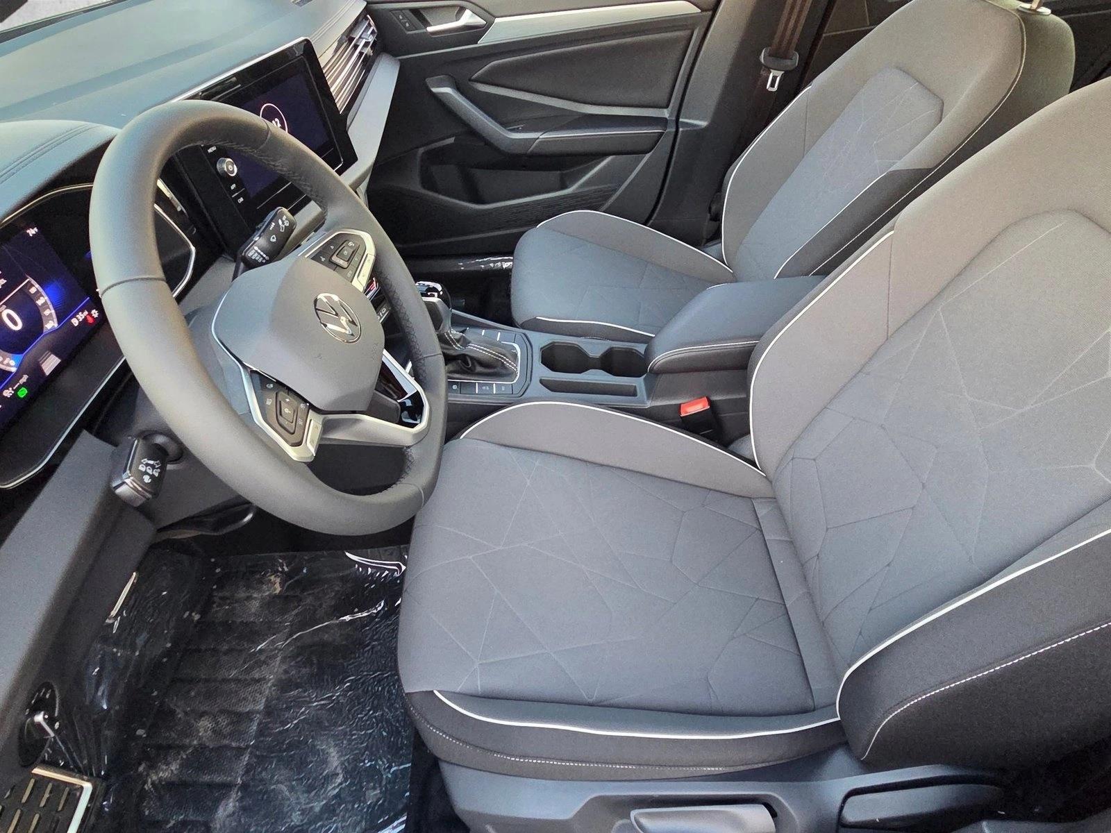 2026 Volkswagen Jetta 1.5T Sport photo 4