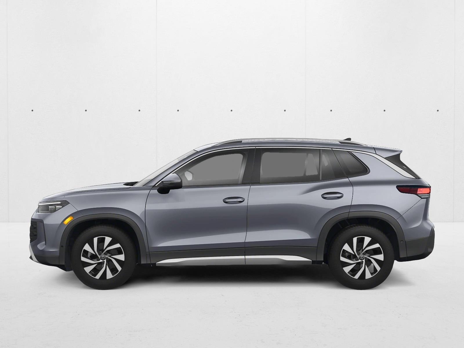 2025 Volkswagen Tiguan S photo 2
