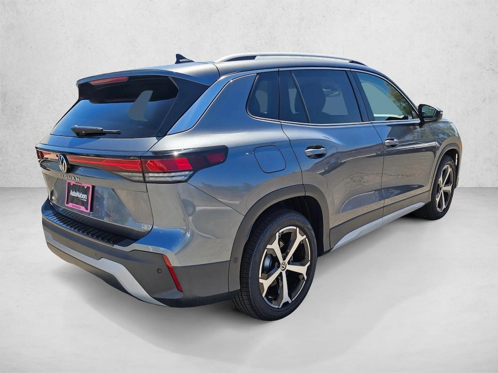 New 2026 Volkswagen Tiguan SE SUV
