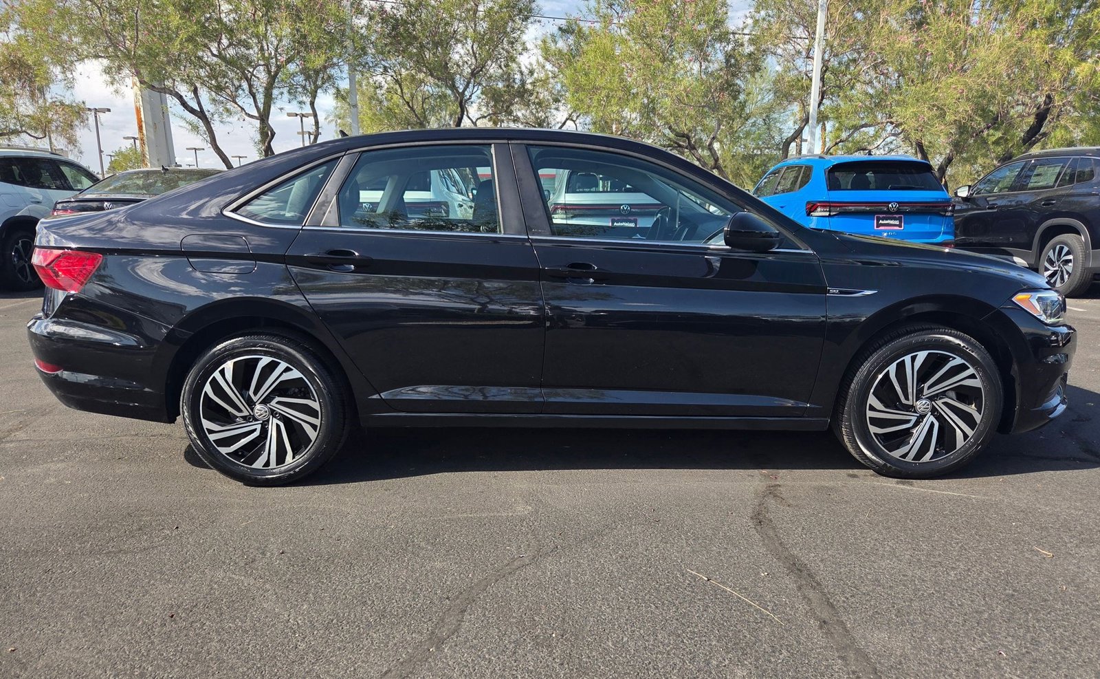 2021 Volkswagen Jetta 1.4T SEL photo 4