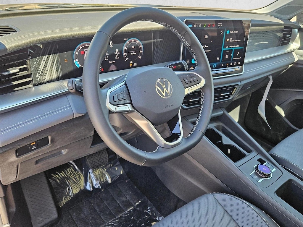 New 2026 Volkswagen Tiguan SE SUV