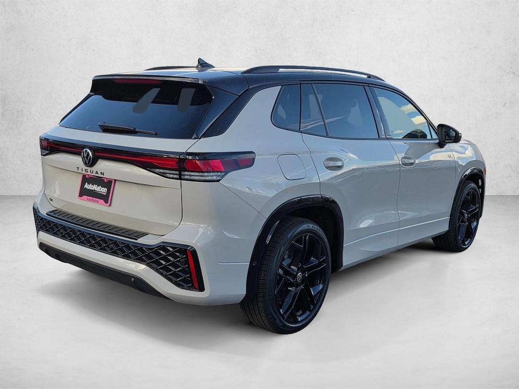 New 2026 Volkswagen Tiguan 2.0T SE R-Line Black SUV