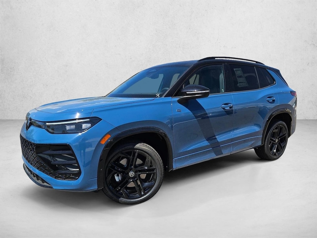 New 2026 Volkswagen Tiguan SE R-Line Black SUV