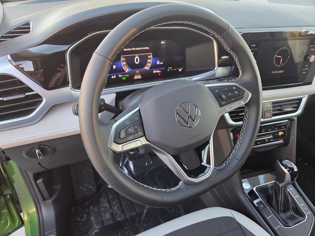 New 2026 Volkswagen Taos 1.5T SE SUV