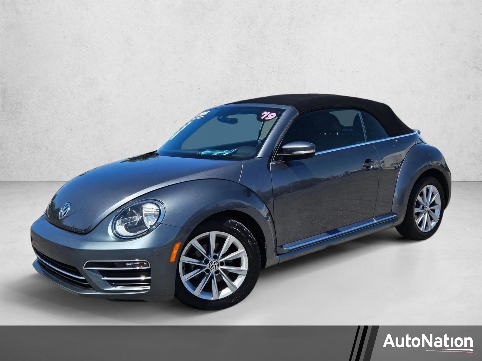2019 Volkswagen Beetle 2.0T S Convertible Auto's photo
