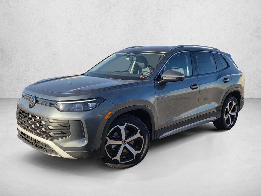 New 2026 Volkswagen Tiguan 2.0T SE SUV