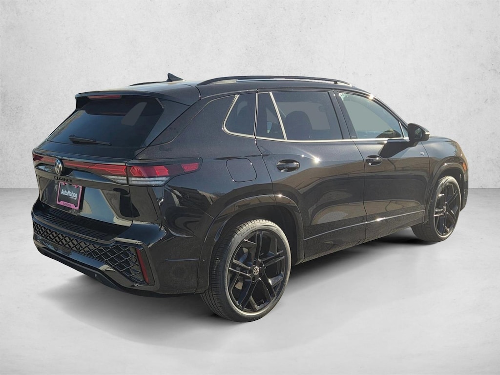 New 2026 Volkswagen Tiguan 2.0T SE SUV