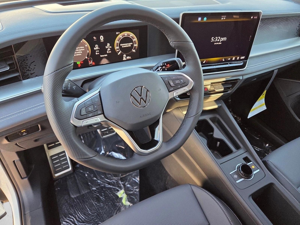 New 2026 Volkswagen Tiguan 2.0T SE R-Line Black SUV