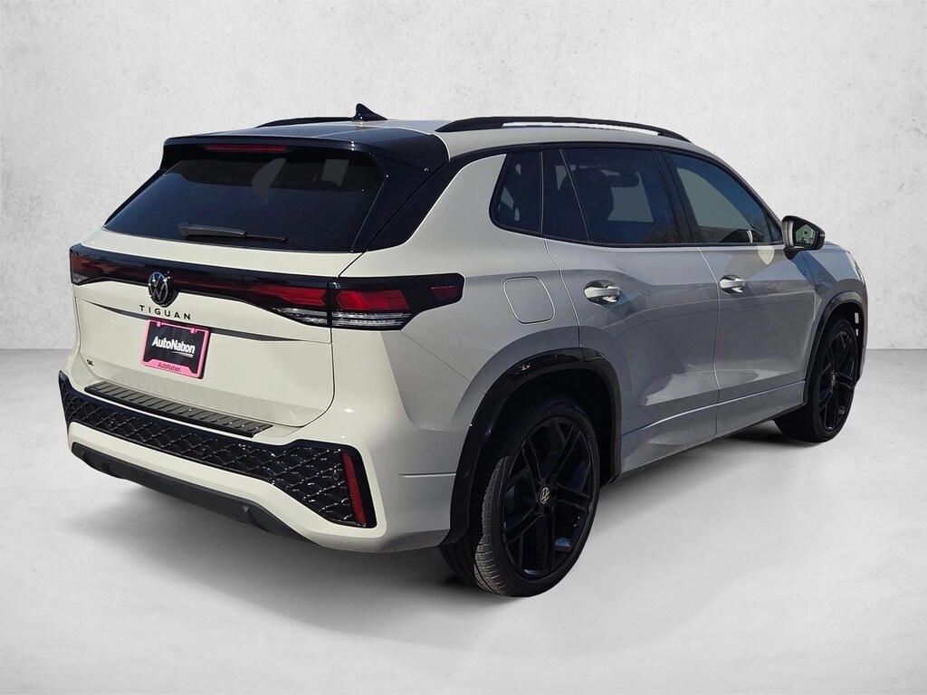 New 2026 Volkswagen Tiguan 2.0T SE R-Line Black SUV
