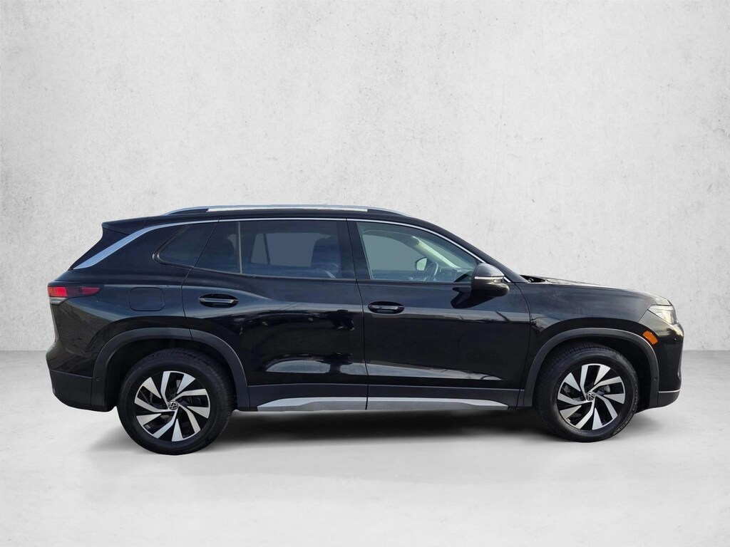 Used 2025 Volkswagen Tiguan 2.0T S SUV